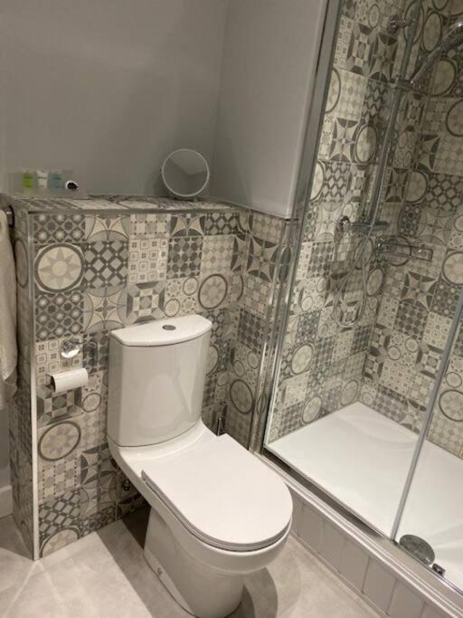 Luxury Mumbles View Studio Apartment スウォンジー エクステリア 写真